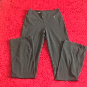 Nike Dri Fit Straight Leg Leggings